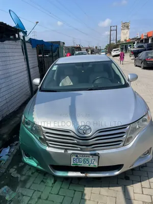 Toyota Venza 2010 Silver