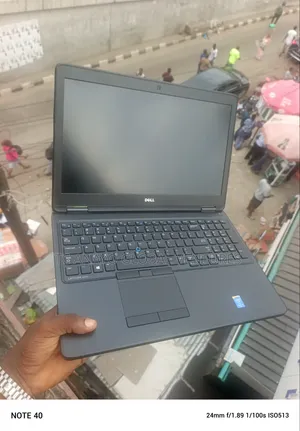 Laptop Dell Latitude E5550 8GB Intel Core i5 HDD 256GB