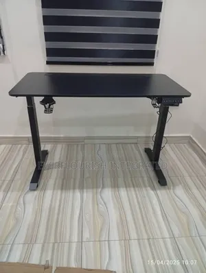 Electric Adjustable Gaming Table Height.