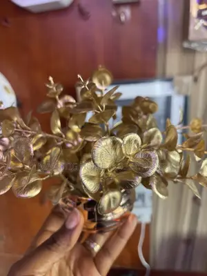  Modern Gold Decorative Flower With Vase 