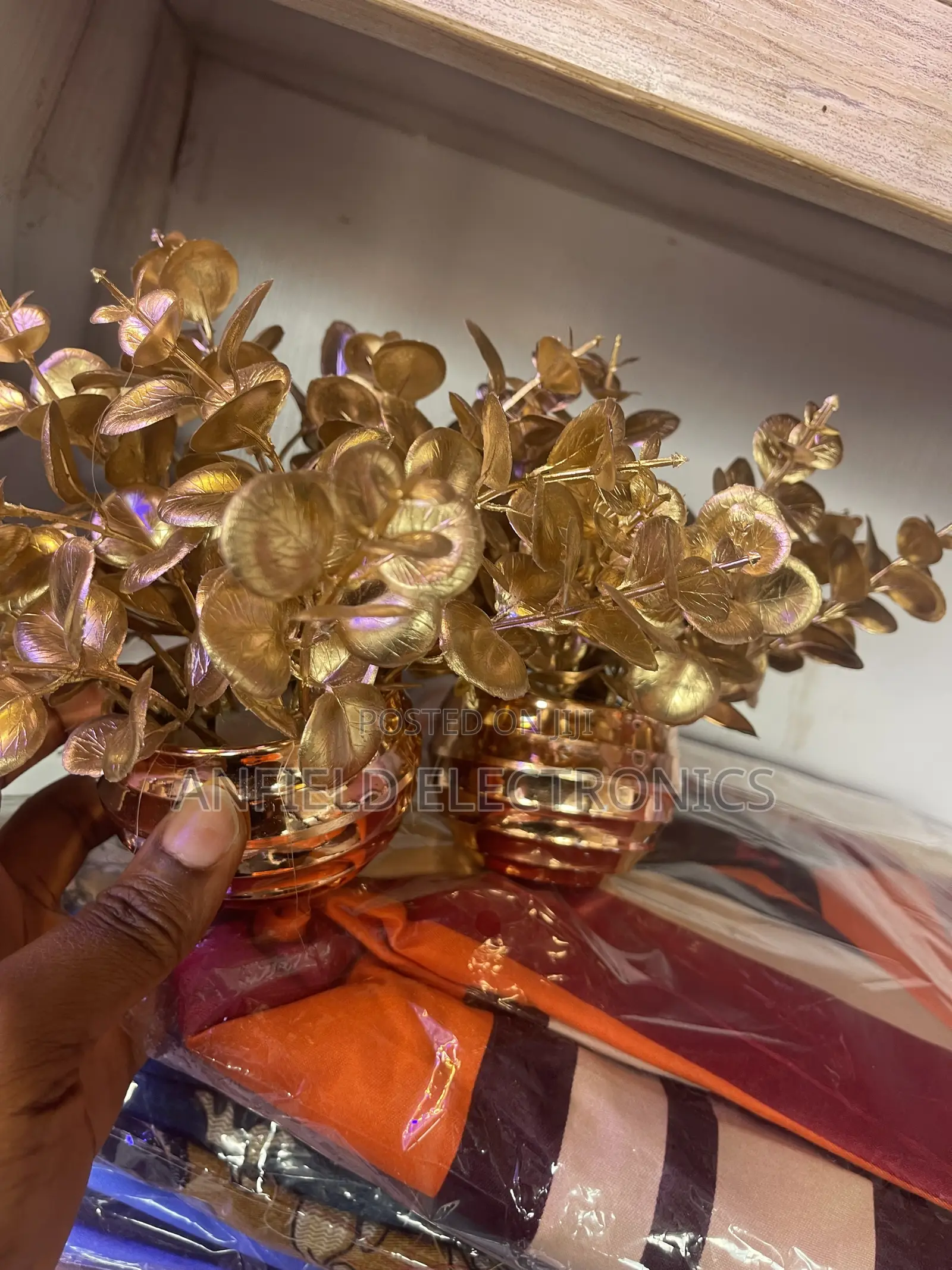  Modern Gold Decorative Flower With Vase 