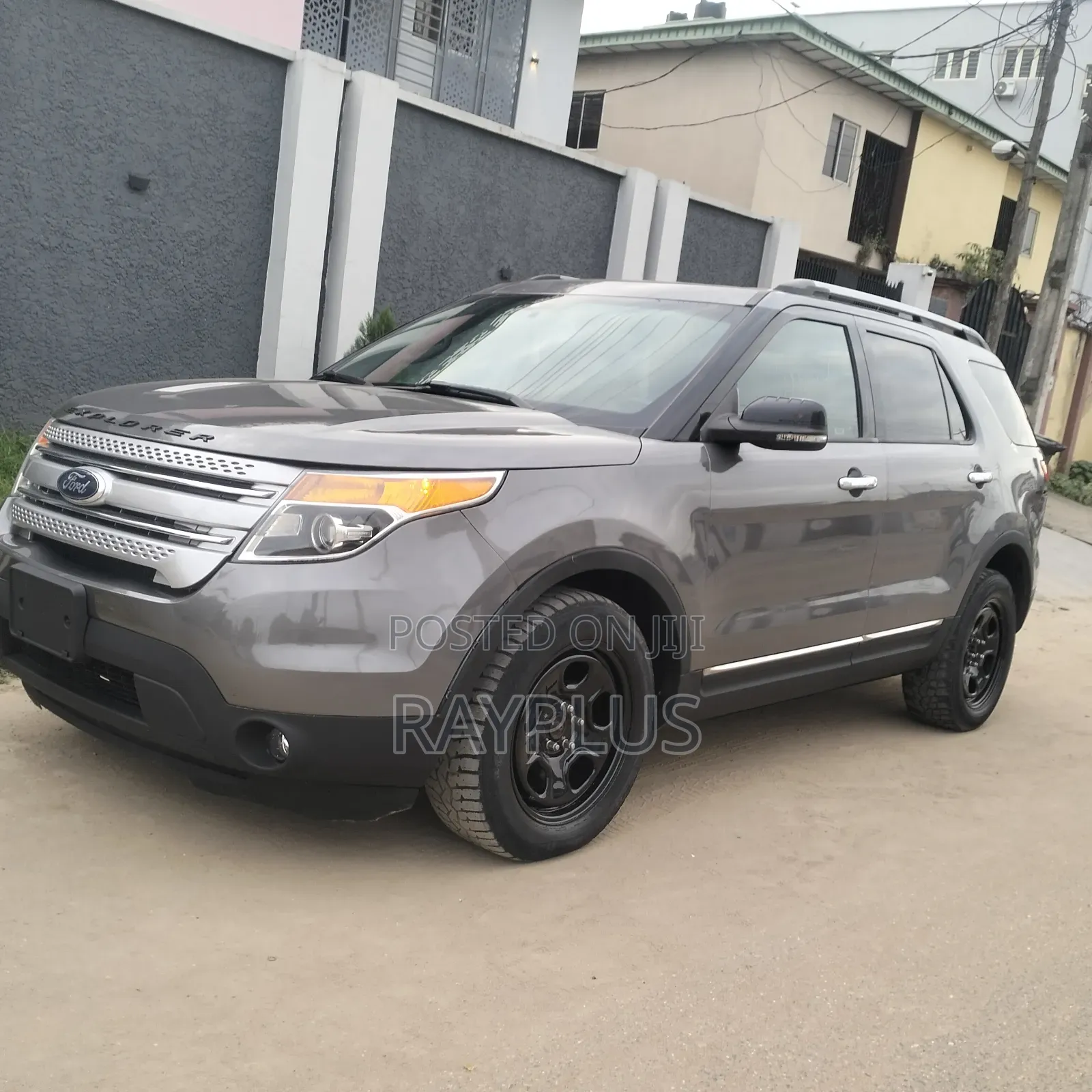 Ford Explorer 2013 Gray