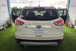 Ford Escape Titanium 4x4 2016 White