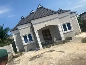 Furnished 3bdrm House in Igbogbo for sale