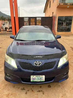 Toyota Camry SE 4dr Sedan (2.5L 4cyl 6AM) 2010 Blue