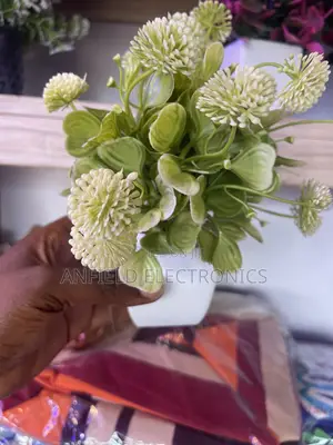  Modern Decorative Flower With Vase 