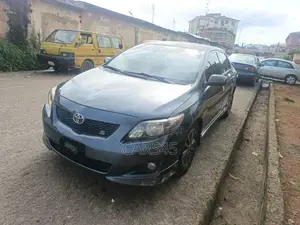 Toyota Corolla 2010 Gray