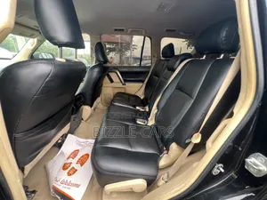 Toyota Land Cruiser Prado 2016 Black