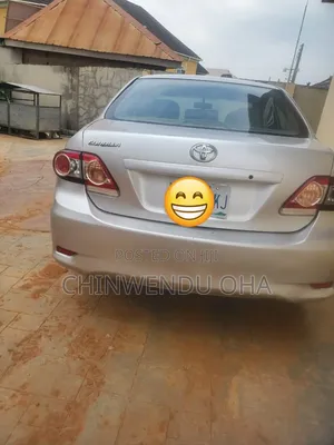 Toyota Corolla 2010 Silver
