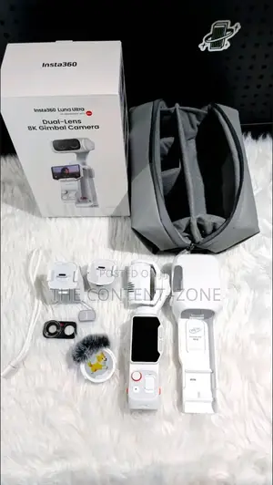 Insta360 Luna Ultra Dual Lens Vlogging Gimbal Camera