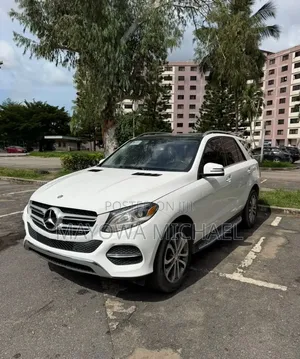 Mercedes-Benz GLE-Class 2016 White