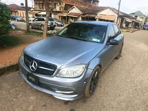 Mercedes-Benz C300 2011 Silver