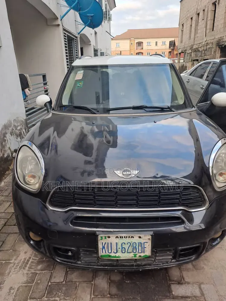 Mini Cooper 2012 Black