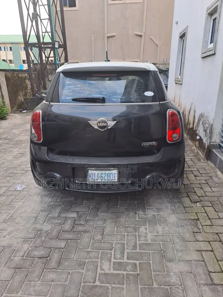 Mini Cooper 2012 Black