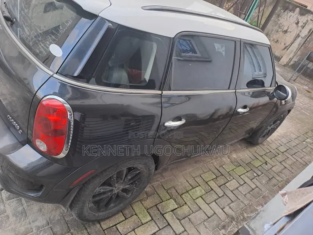 Mini Cooper 2012 Black