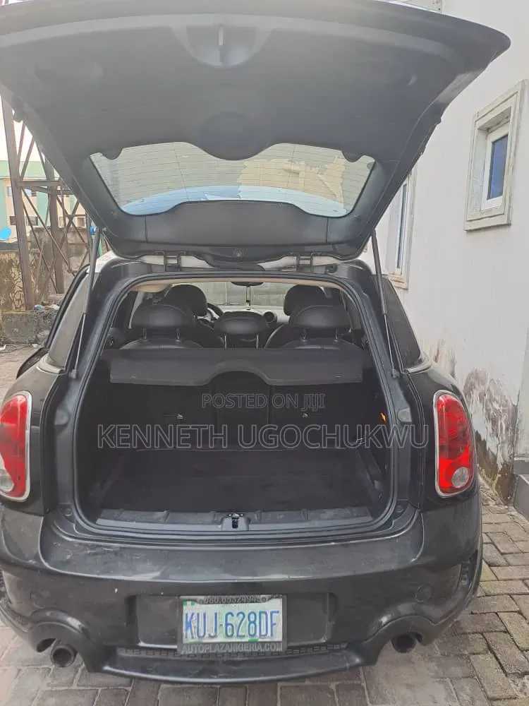 Mini Cooper 2012 Black