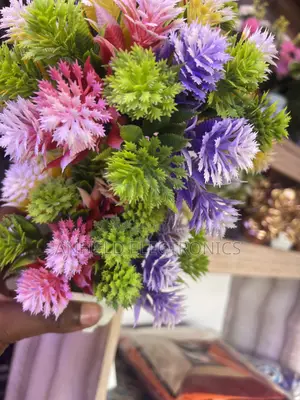  Modern Decorative Flower With Vase 