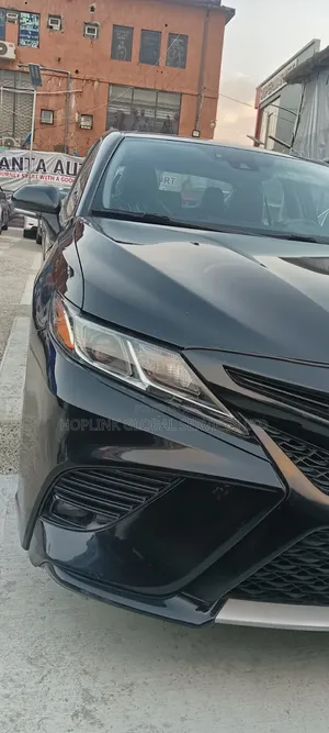Toyota Camry SE 2022 Black
