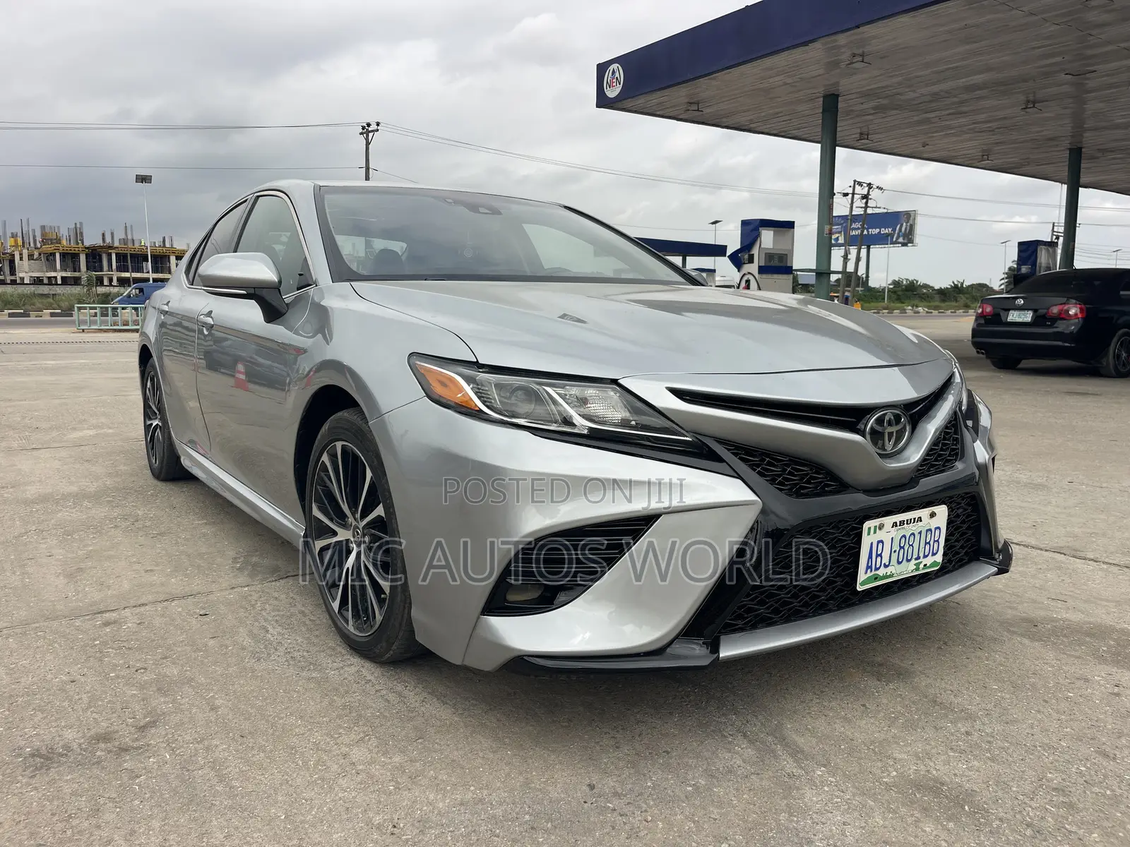 Toyota Camry 2019 Silver