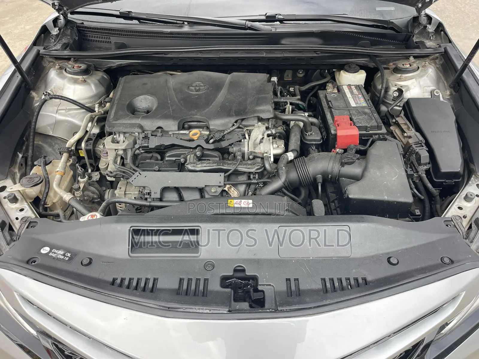 Toyota Camry 2019 Silver