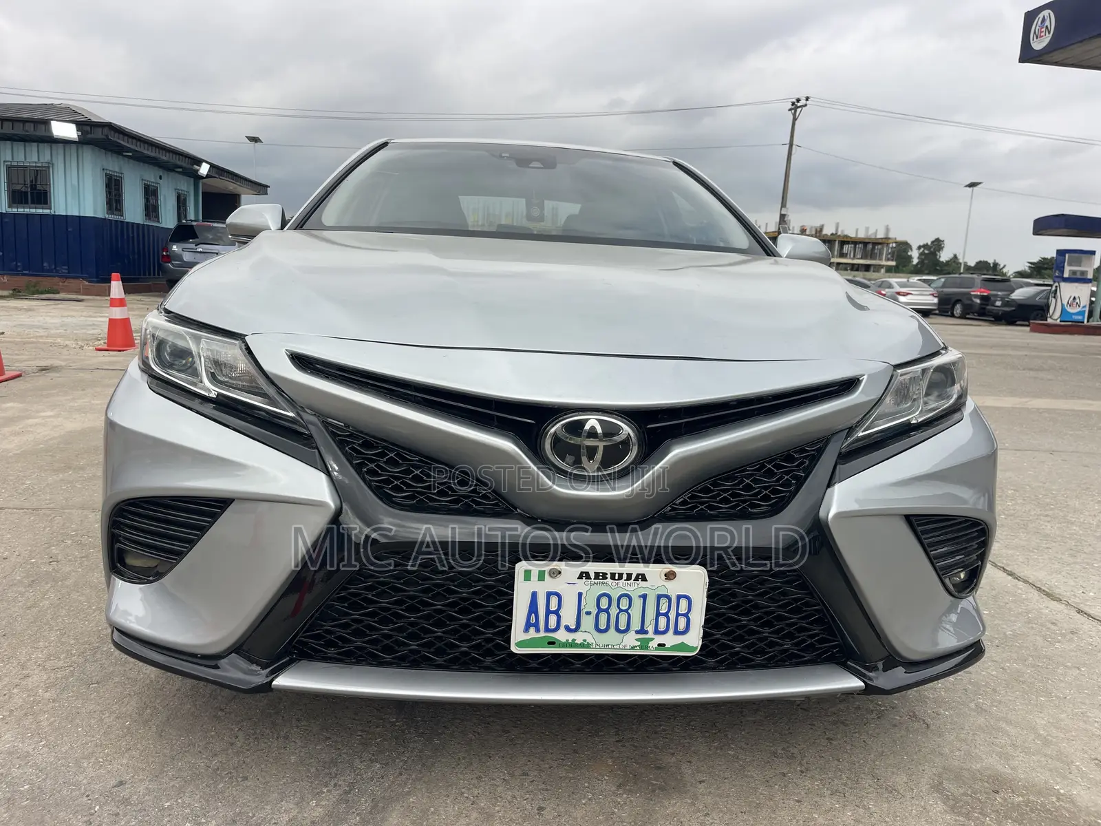 Toyota Camry 2019 Silver