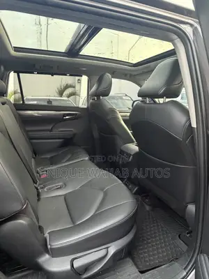 Toyota Highlander Limited 2021 Gray