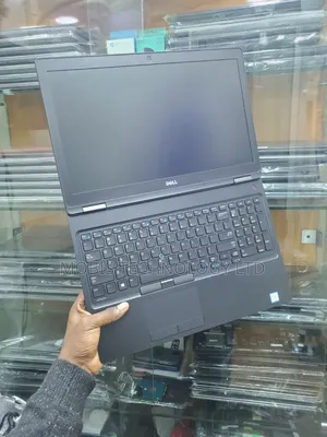 Laptop Dell Latitude 5580 8GB Intel Core i5 SSD 256GB