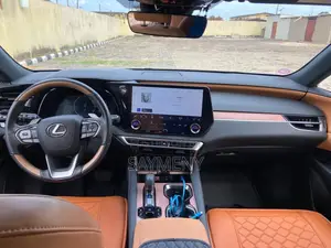 Lexus RX 2024 Silver