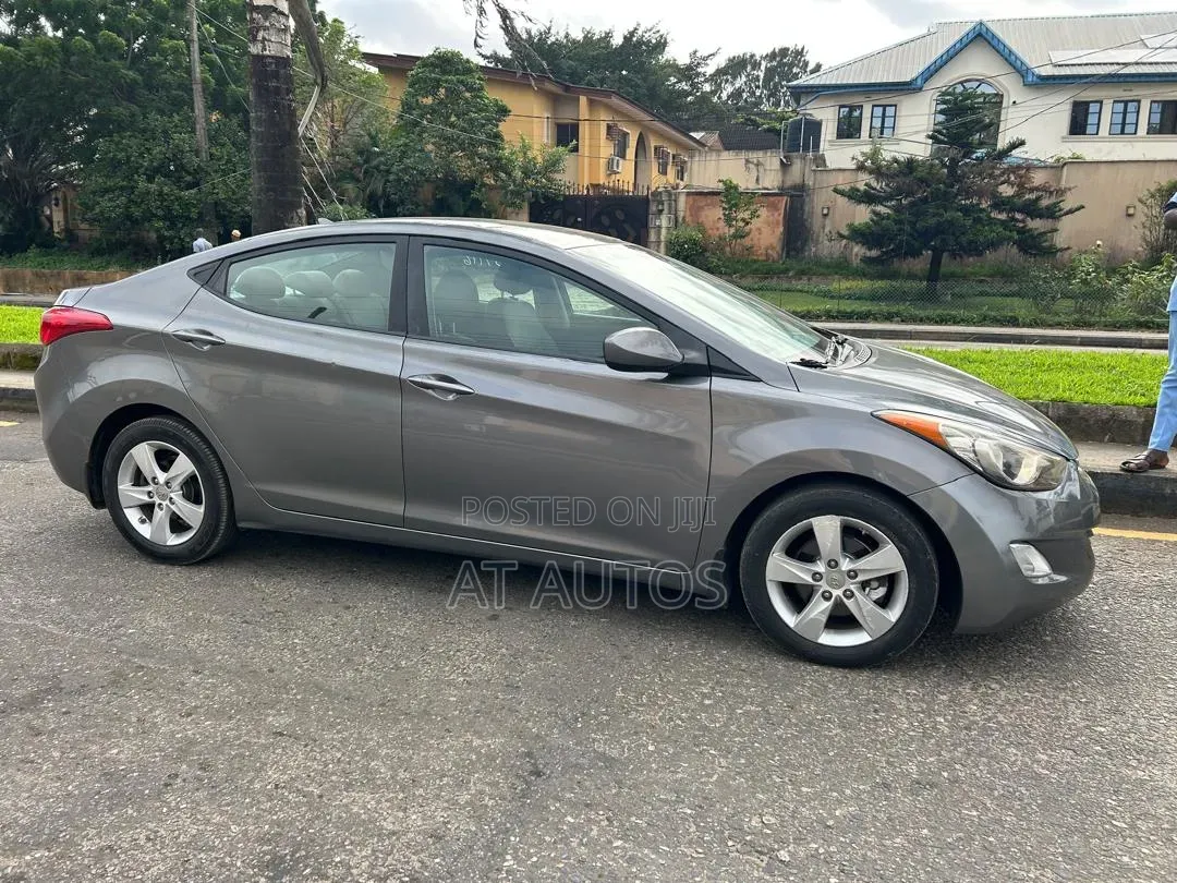 Hyundai Elantra 2013 Gray