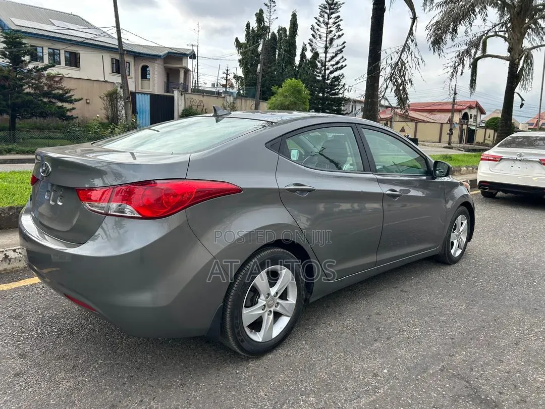 Hyundai Elantra 2013 Gray