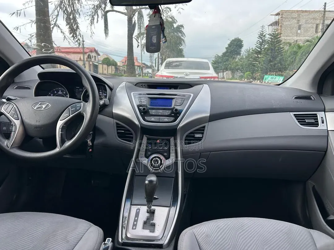 Hyundai Elantra 2013 Gray
