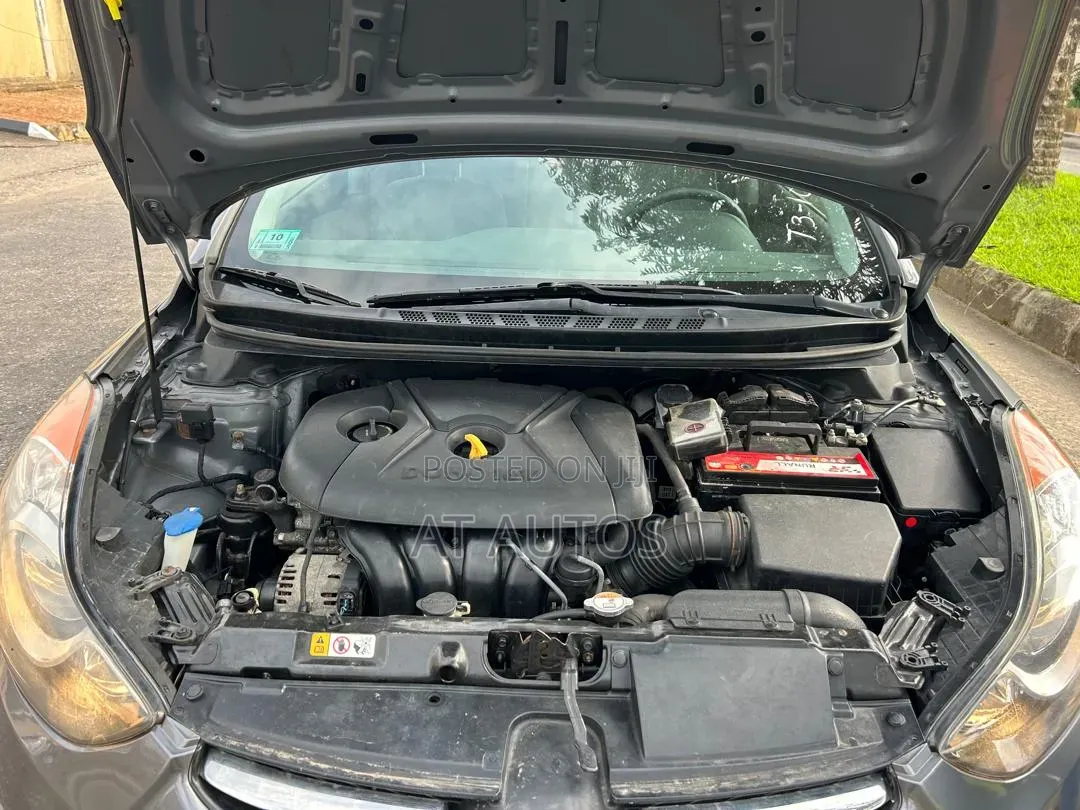Hyundai Elantra 2013 Gray