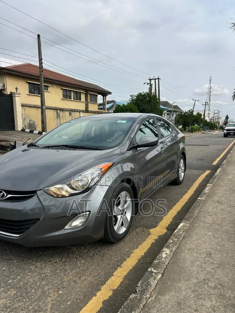 Hyundai Elantra 2013 Gray