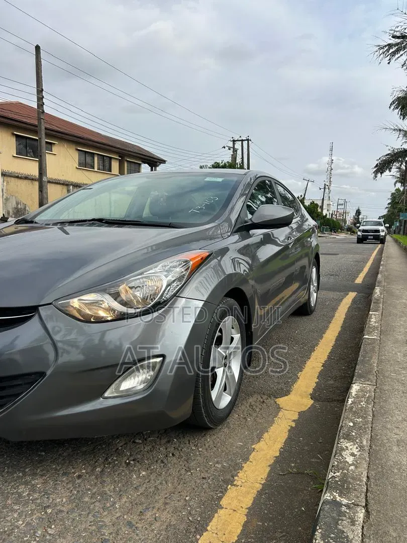 Hyundai Elantra 2013 Gray