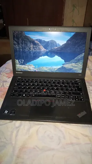 Laptop Lenovo ThinkPad X240 4GB Intel Core i5 SSHD+SSD 256GB