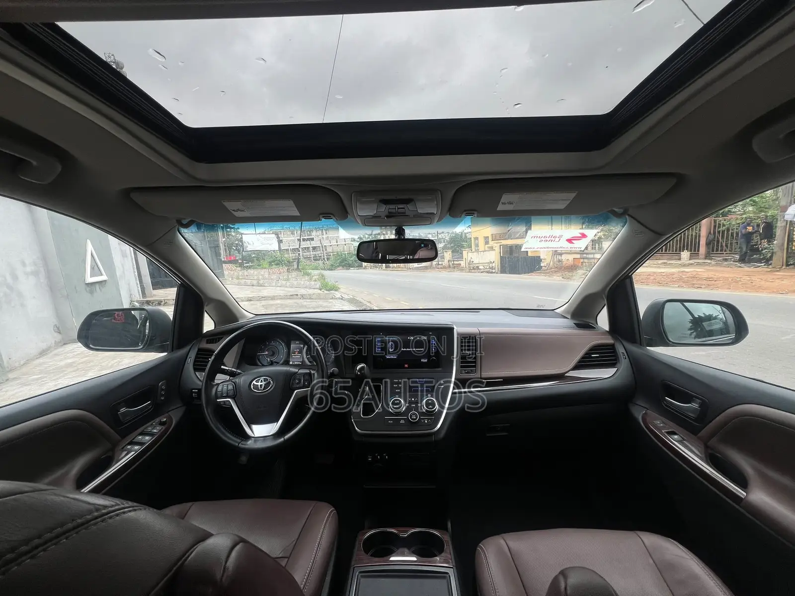 Toyota Sienna 2015 Black