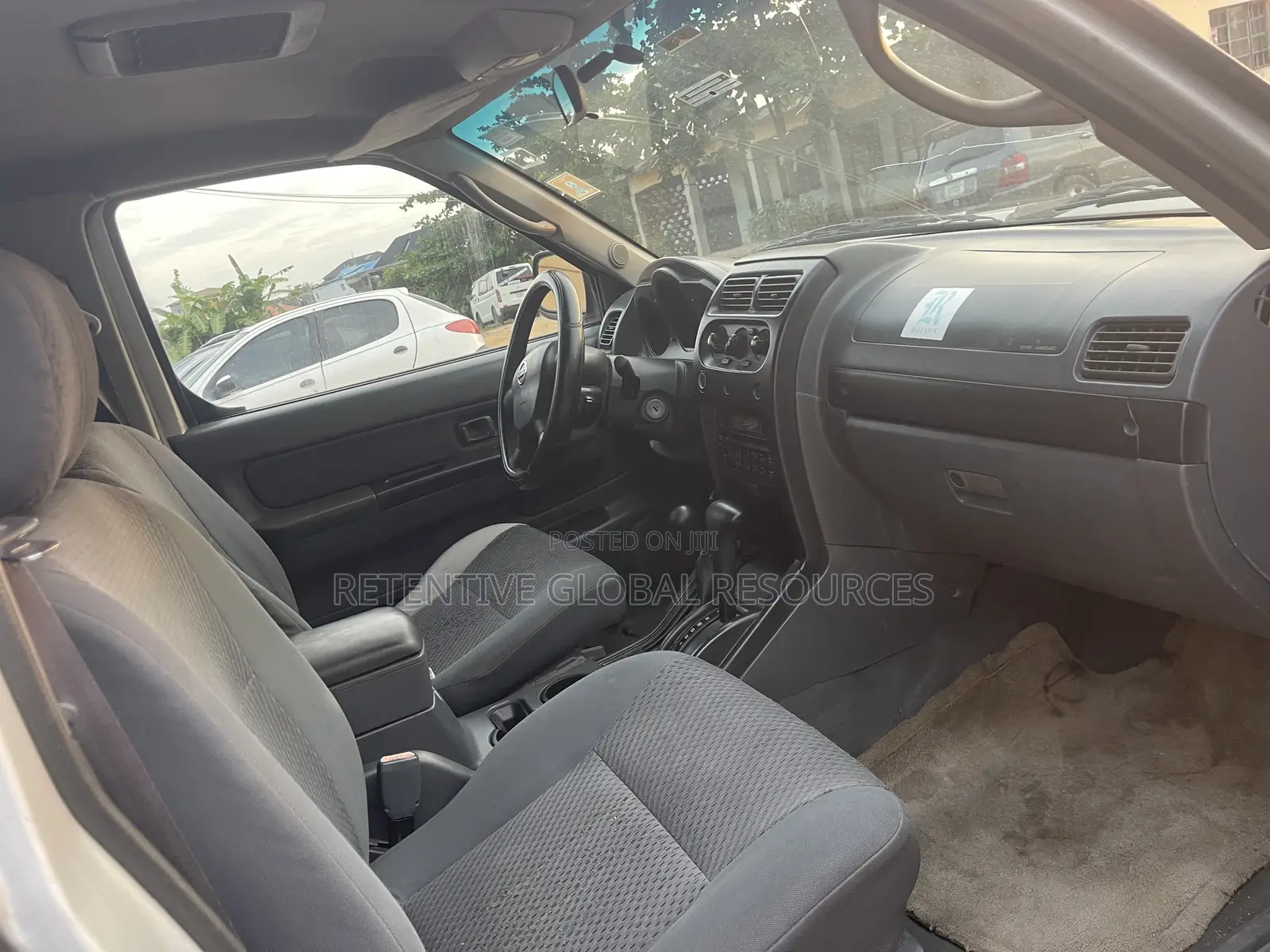 Nissan Xterra 2004 Silver