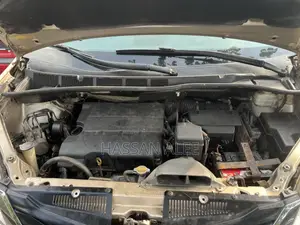 Toyota Sienna 2011 Gold