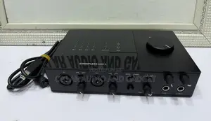 Native Instrument Komplete Audio 6 Audio Interface ( 6 in 6 Out)