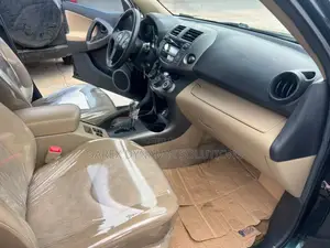 Toyota RAV4 2.5 4x4 2010 Gray