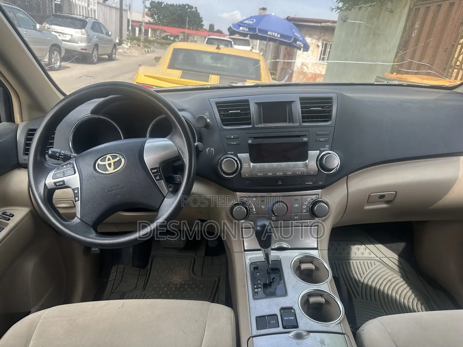 Toyota Highlander SE 2011 Blue