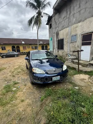Toyota Corolla Sedan