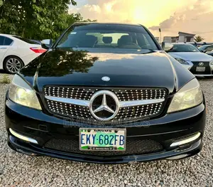 Mercedes-Benz C300 Luxury Sedan AWD (3.0L 6cyl 7A) 2008 Black