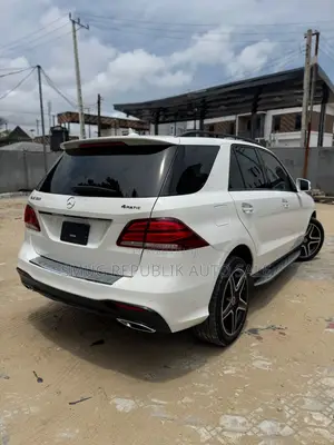 Mercedes-Benz GLE-Class 2018 White