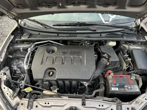 Toyota Corolla 2015 Brown