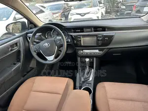 Toyota Corolla 2015 Brown
