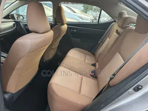 Toyota Corolla 2015 Brown