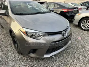 Toyota Corolla 2015 Brown