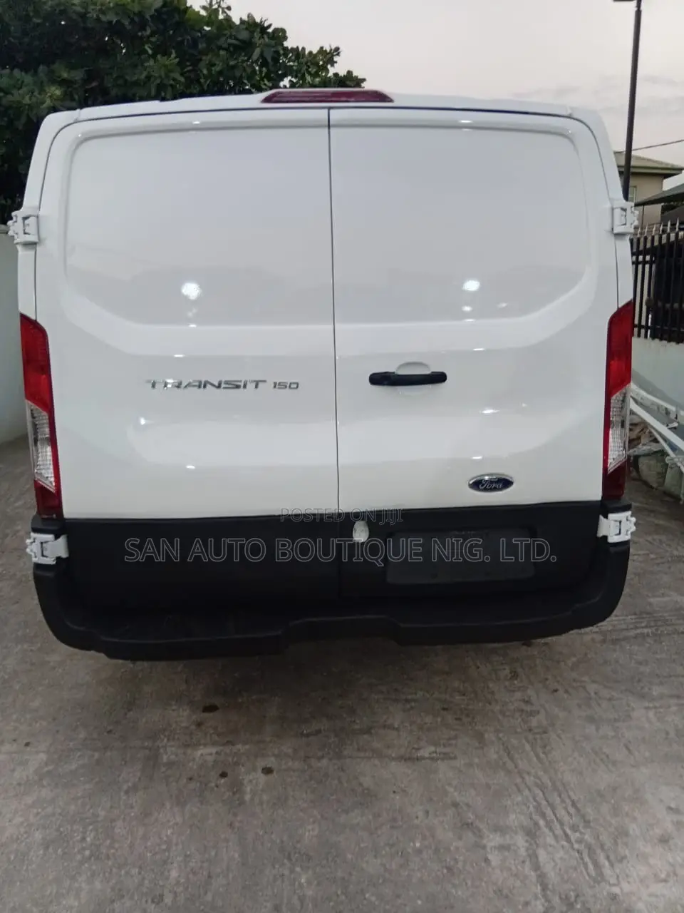 Ford Transit-350 2018 White
