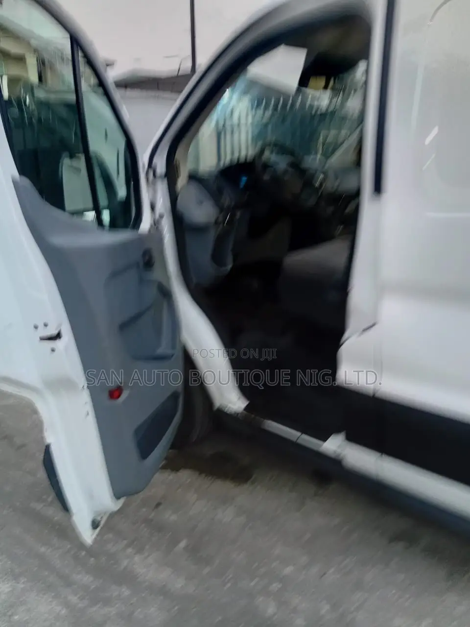 Ford Transit-350 2018 White